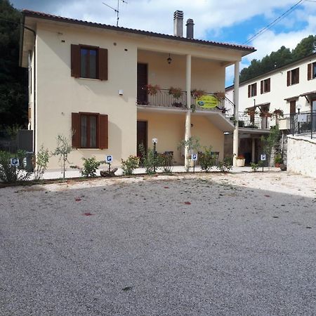 La Casa Dei Nonni Hotel Torre Orsina Buitenkant foto