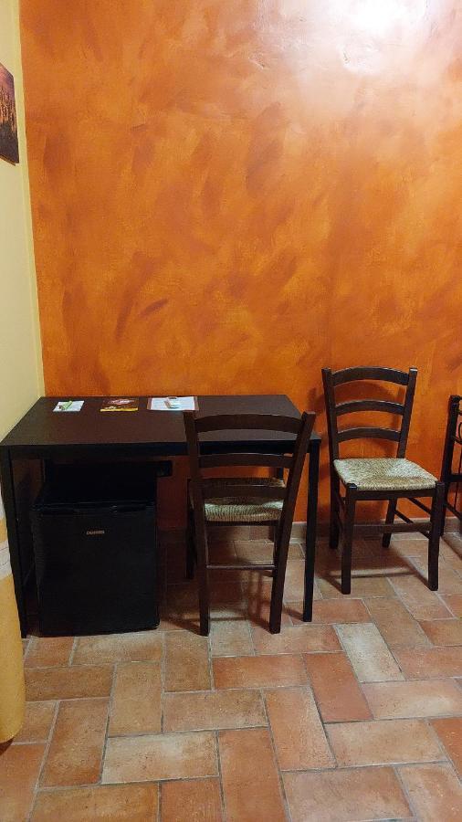 La Casa Dei Nonni Hotel Torre Orsina Buitenkant foto
